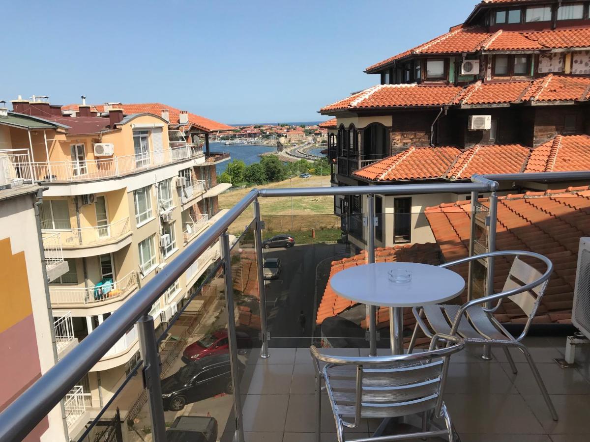 Red House Guest House Nesebar Exteriör bild