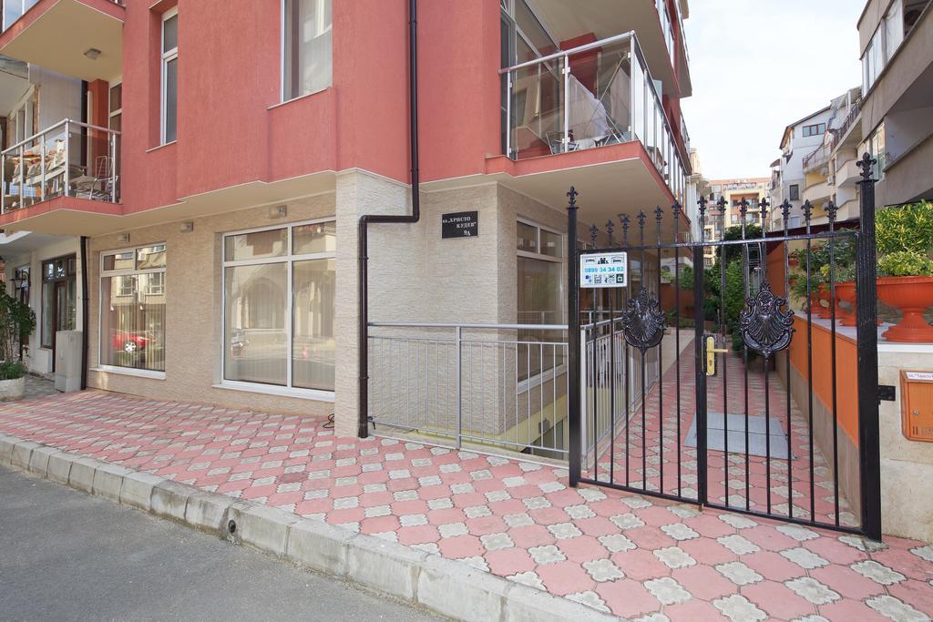 Red House Guest House Nesebar Exteriör bild